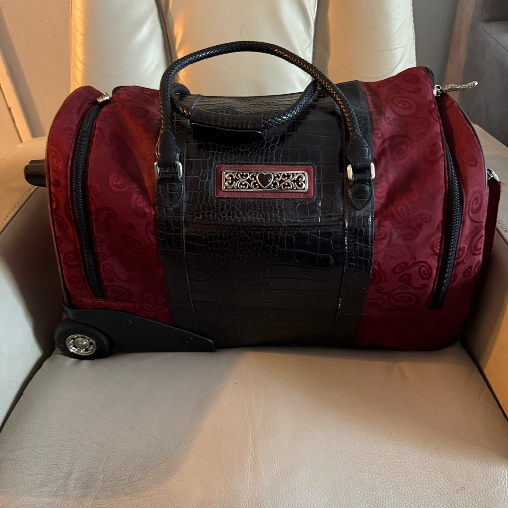Brighton Rolling Weekender With Loops For Cosmetics, Black Leather And Fabric